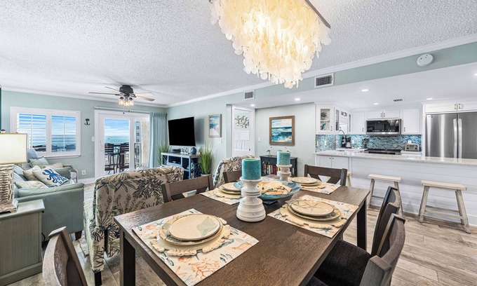 Holiday Isle Condo | This IS the beach life! Stunning Ocean views and elegantly remodeled (518)