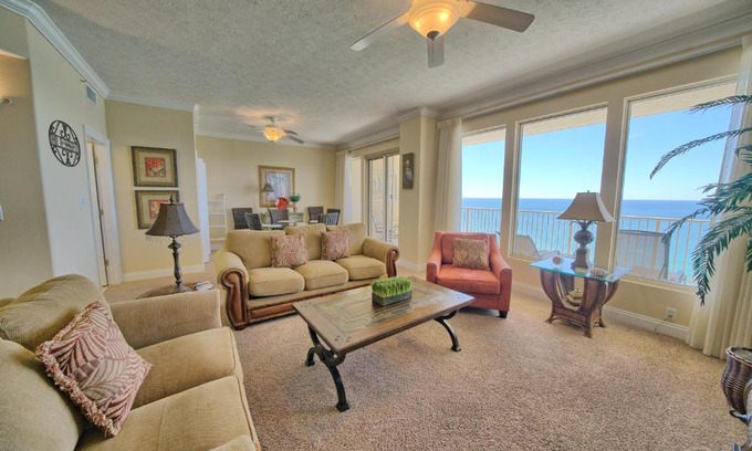 Panama City Beach Apartment | Tropical Oceanfront Condo Unit 1806