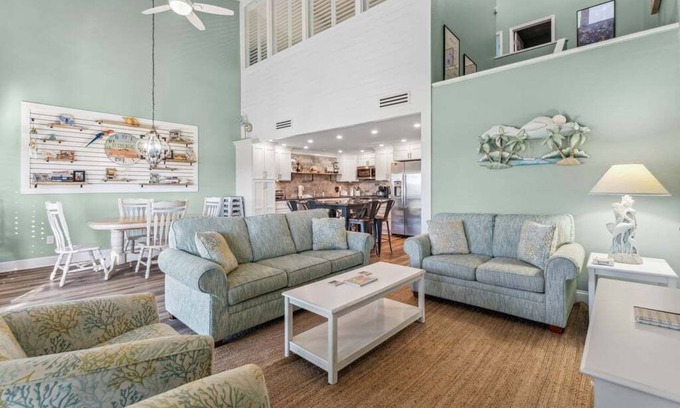 Panama City Beach Condo | Unit 58, Parrot's Lodge, 3 Bedroom Beach Condo