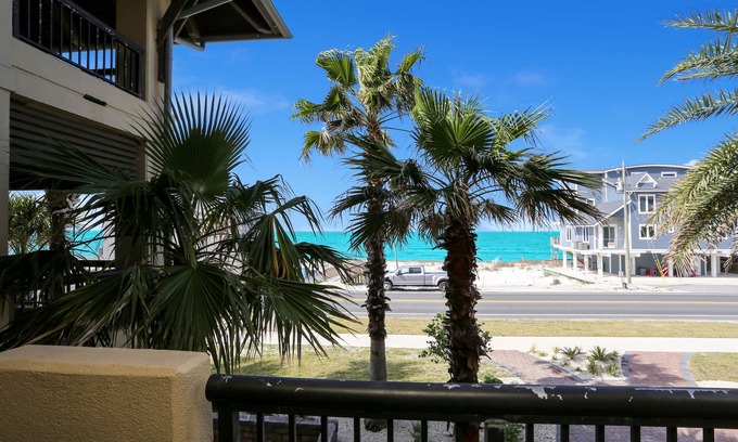 Mexico Beach Condo | Veteran Owned, Elevator, Pool, Beachview ~ Club 1G