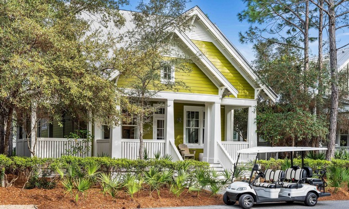 Forest District House | Vibrant WaterColor Haven: Electric Cart, Closet to Camp WaterColor, & Green Space Galore