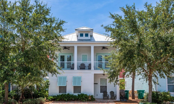 Villages of Crystal Beach House | ~ Vitamin Sea ~ 4br/3.5ba ~ Sleeps 12 ~ Villages of Crystal Beach