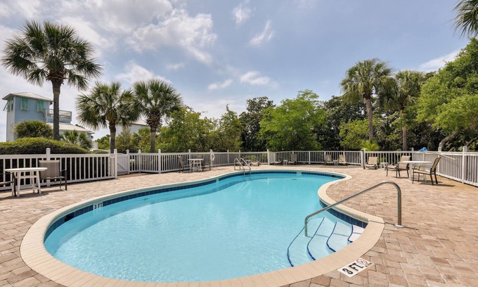 Dune Allen Beach Apartment | Walk to Gulf: Charming Santa Rosa Beach Duplex!