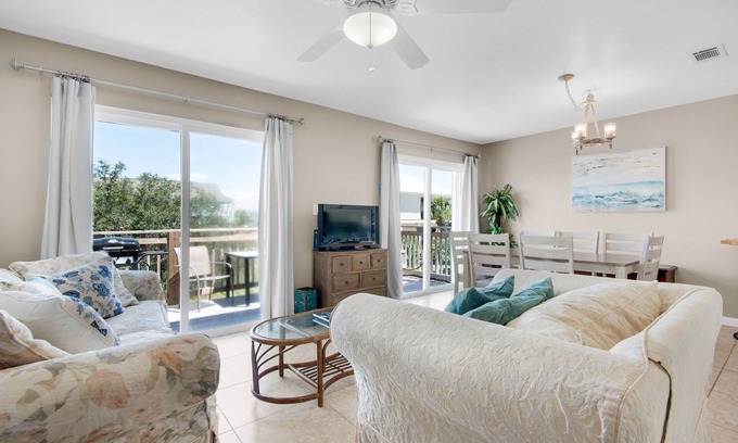 Toilla Segunda House | 🌴Walk2Beach-Outdoor Patio-3BR Moon Tide Cottage🌴