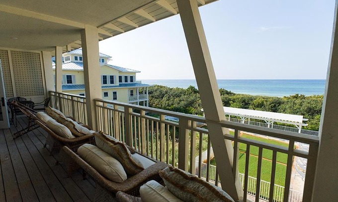 Gulf District Apartment | WaterColor "Beachside #17" 1848 E. Co. Hwy 30A Condo