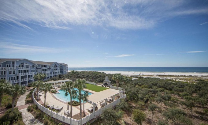 WaterSound Beach House | WaterSound Crossings by Dune Vacation Rentals