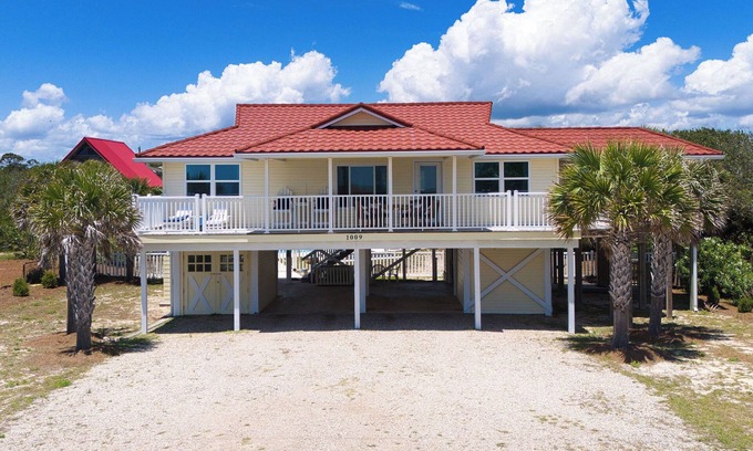 St. George Island House | Welcome to Finder's Keepers!