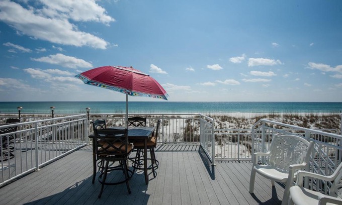 White Sands House | White Sands 8 (427) 4 bedroom/3 bathroom Gulf Front Townhouse
