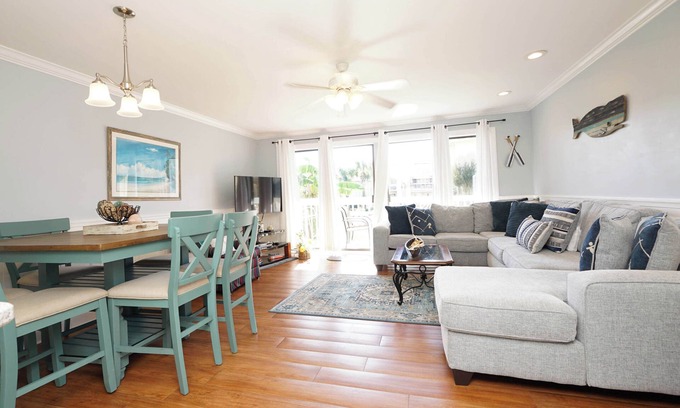 Holiday Isle Condo | Windswept Cove - Unit 1091 on the Golf Course!
