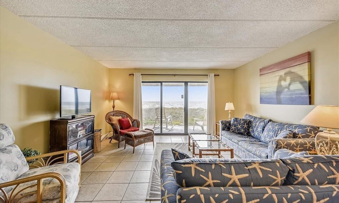 St. George Island Condo | YOU WON'T HAVE far to carry your luggage or your beach toys.
