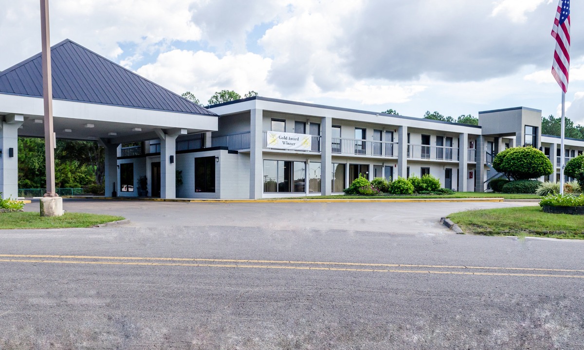 Kreole Hotel | Quality Inn Moss Point