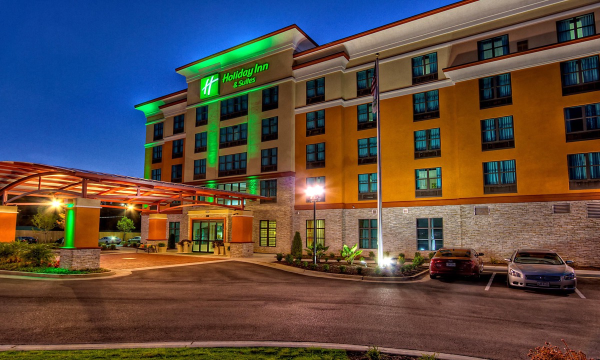 Tupelo Hotel | Holiday Inn & Suites Tupelo North, an Ihg Hotel