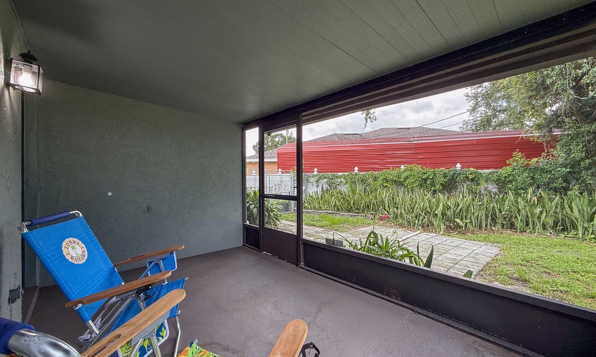 Tampa Cottage | 2737 Bel Aire Circle