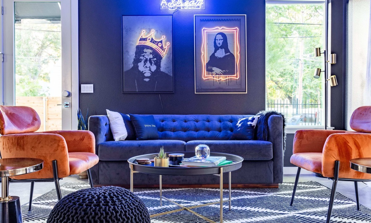 East Cesar Chavez Cottage | Electric Disco Oasis Near Rainey, UT and Top Spots