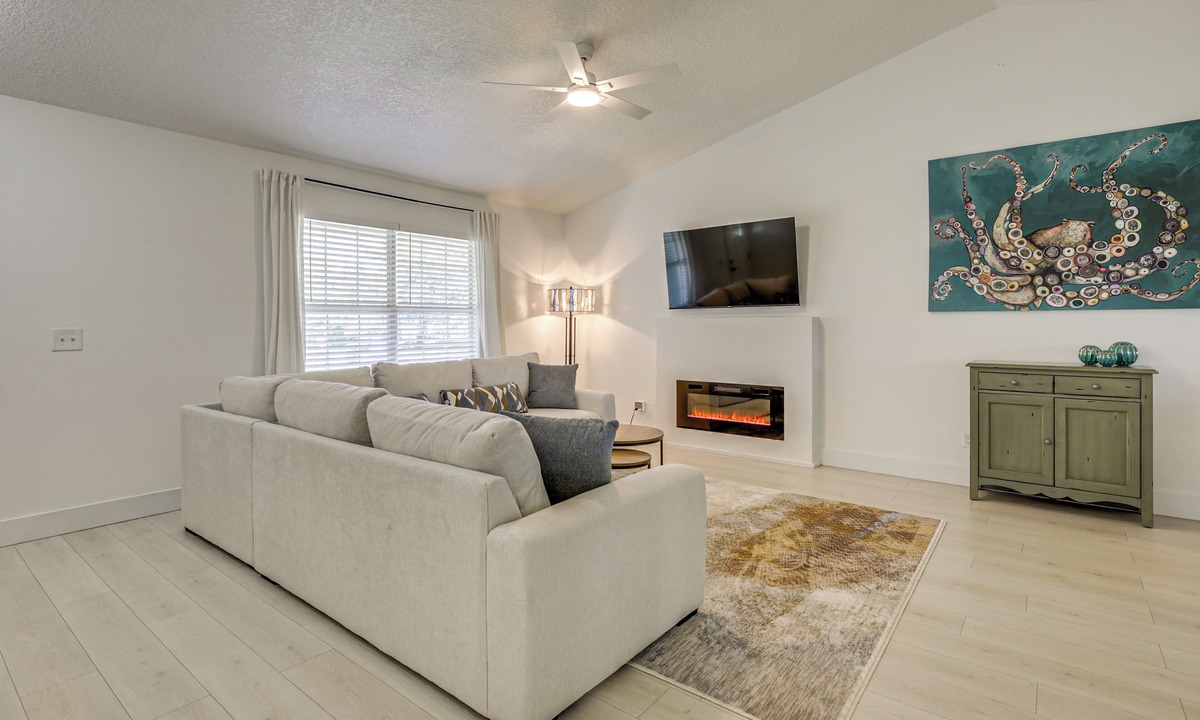 Butler Beach Cottage | < 1 Mi to Butler Beach! Home w/Dog-friendly Yard