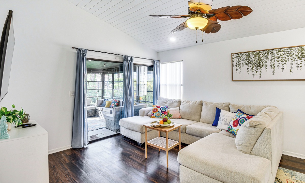 Butler Beach Cottage | 'wandering Waves!' w/Private Beach & Pool Access