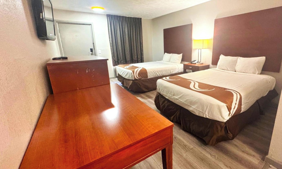 New Albany Hotel | Express Inn New Albany I 22