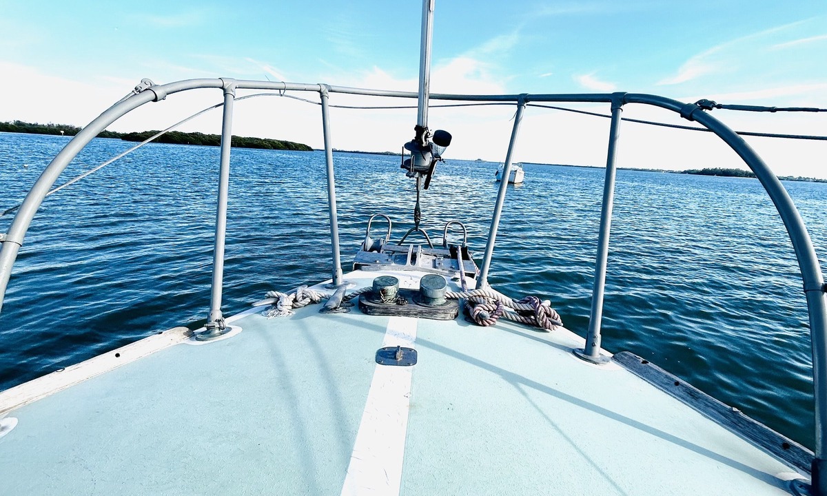 Whitney Beach Boat Rental | The Sailor Park