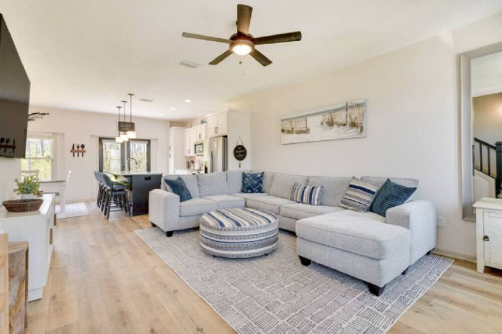 Cedar Grove House | New! 4BR Beach Bliss -15-Mins Getaway Sleeps 12