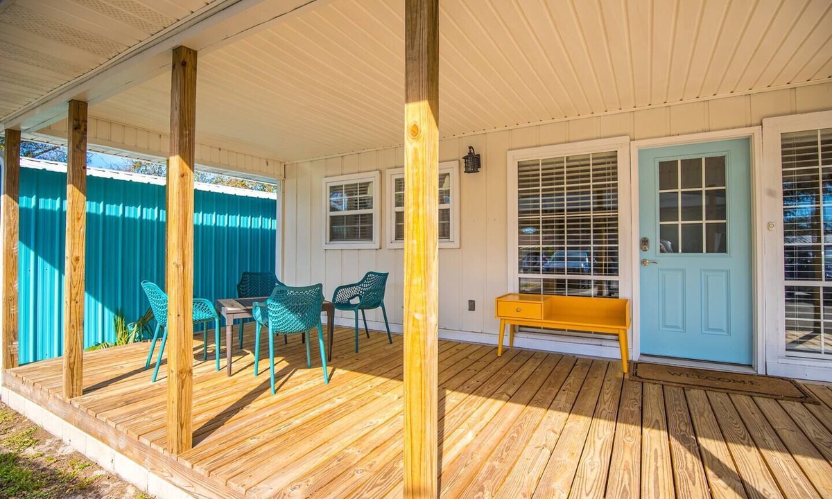 Panama City House | Stylish, comfortable, great walk score!
