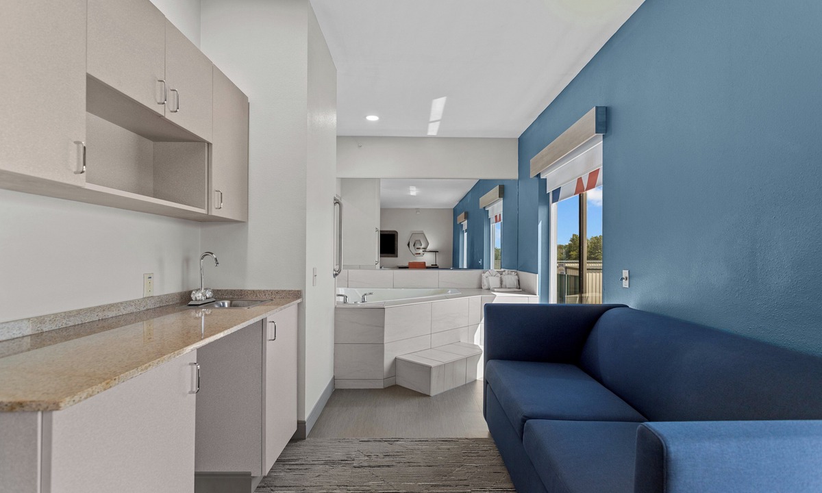 Crockett Hotel | Holiday Inn Express Crockett by IHG