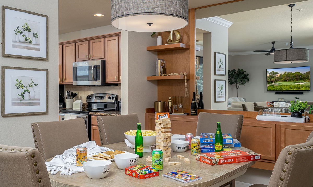 Naples Condo | Paradise on the Link’s | Golf Bundled, Pet Friendly, Resort Amenities, Sunsets