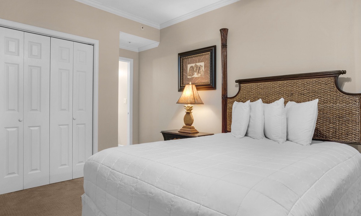 Santa Rosa Beach Condo | Unique Corner Condo | Free Beach Service | Large Balcony | Designated Beach Fron