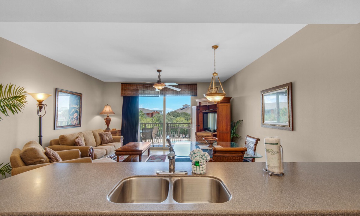 Miramar Beach Condo | ☀️Partial Gulf View~5 Star Walk-in Heated Pool~1BR+Twin Bunks~Beach Resort 310☀️