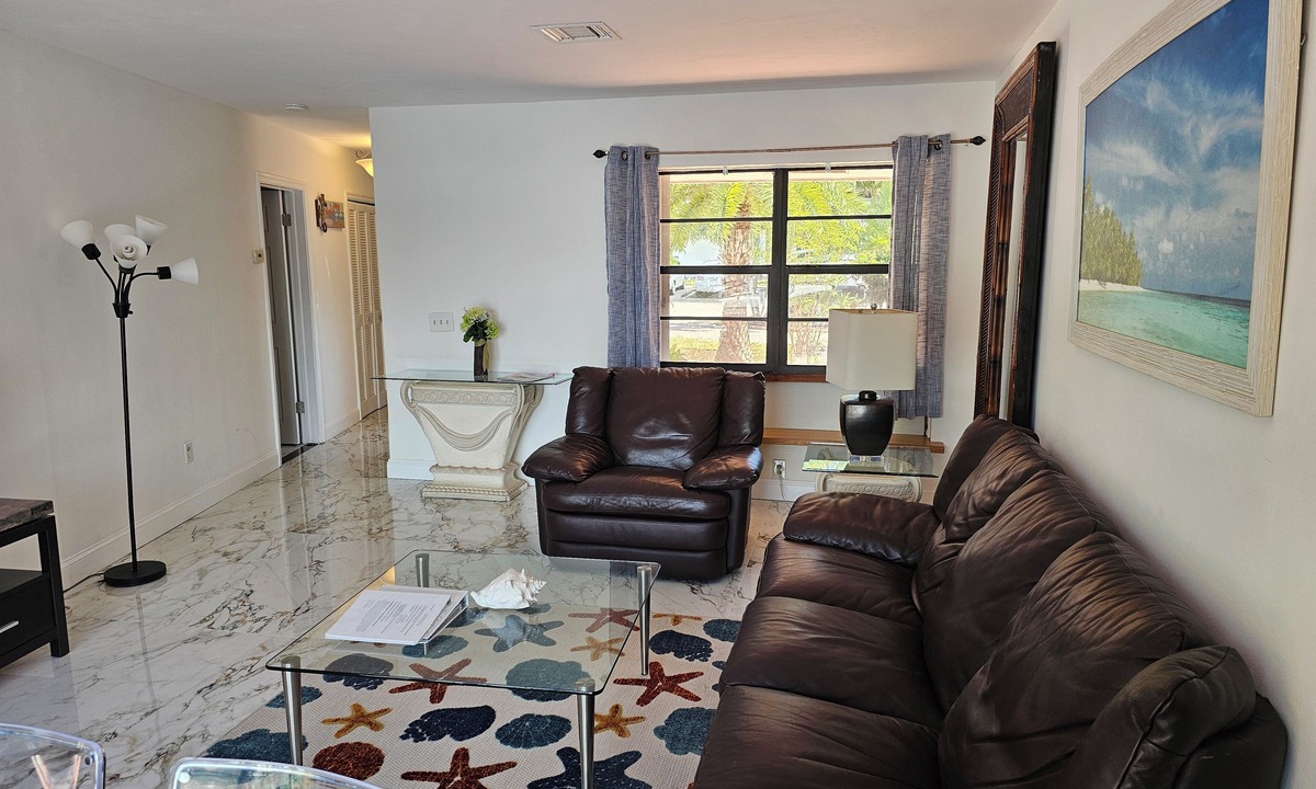 East Fort Lauderdale Apartment | Cozy Duplex overlooks the water and is within walking distance of the beach!