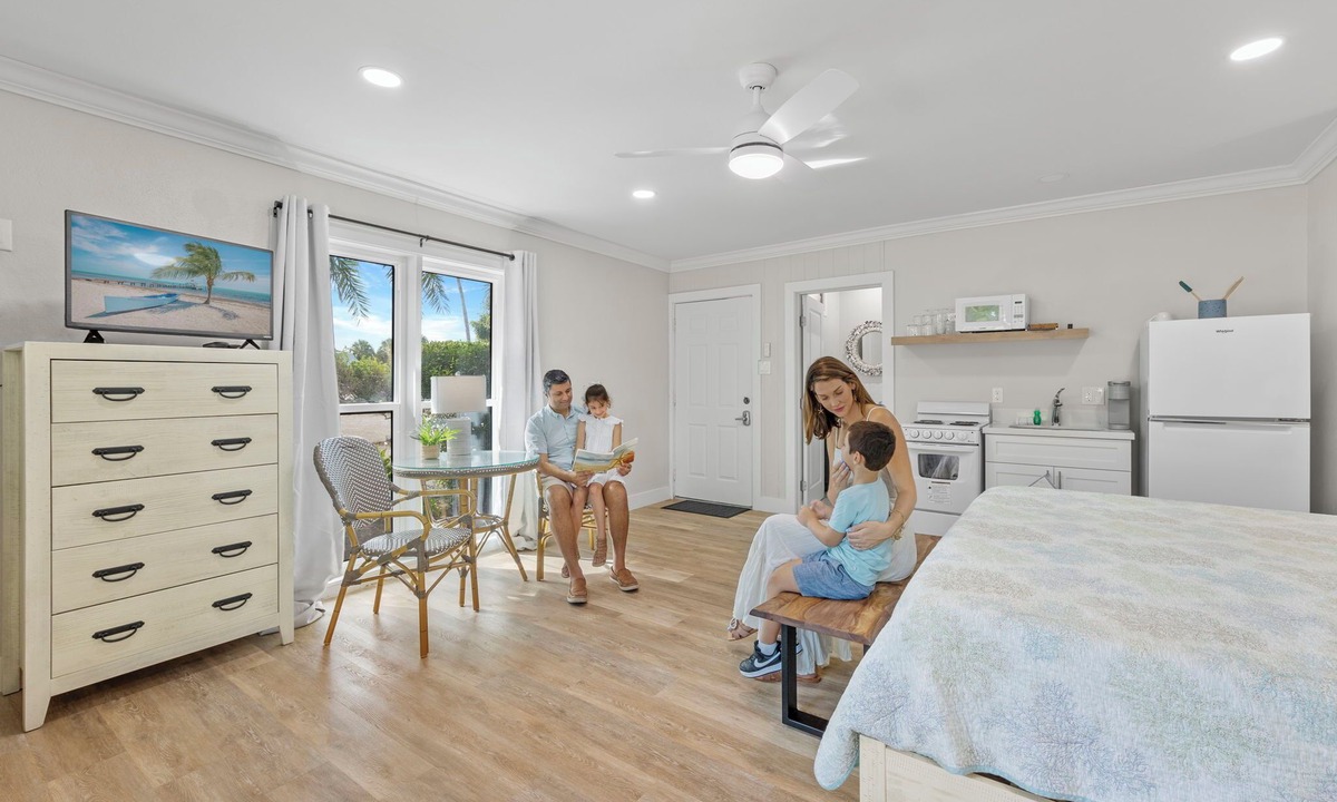 Sanibel Cottage | Macaw cottage, newly remodeled, walking distance to beach, shops, restaurants!