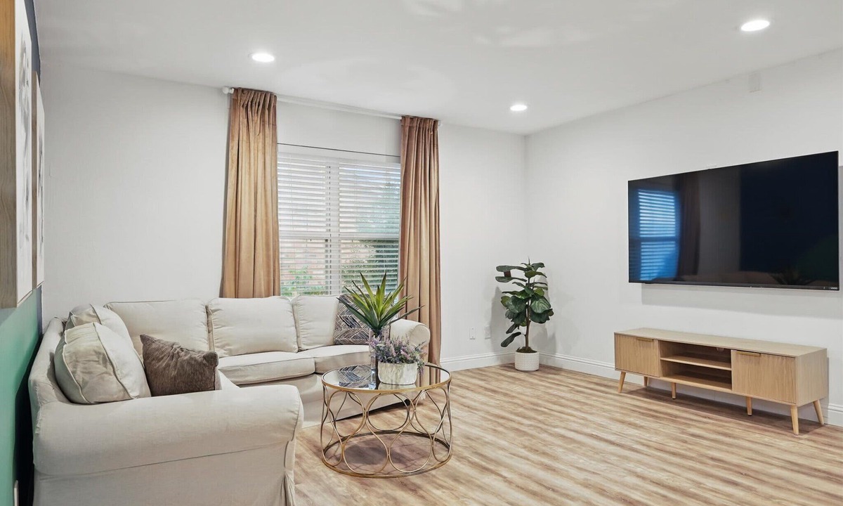 Vickery Meadow Apartment | 2-BD/2-BA Apartment w Pool & Patio