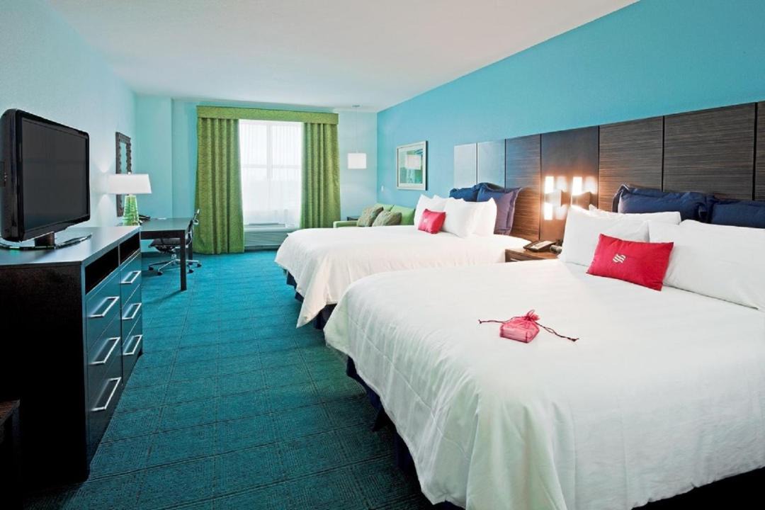 Poinciana Park Hotel | Crowne Plaza Hotel & Resorts Fort Lauderdale Airport/Cruise by IHG