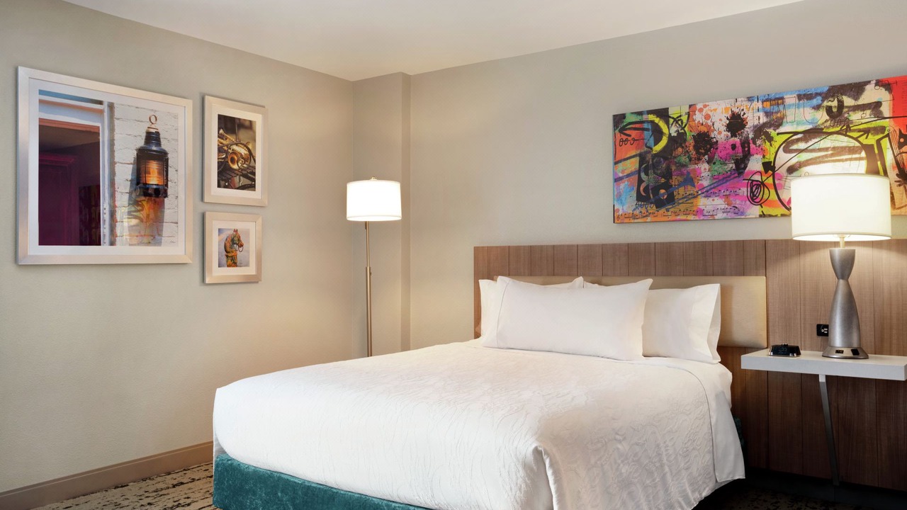 Photo of Bedroom in Arts/Warehouse District