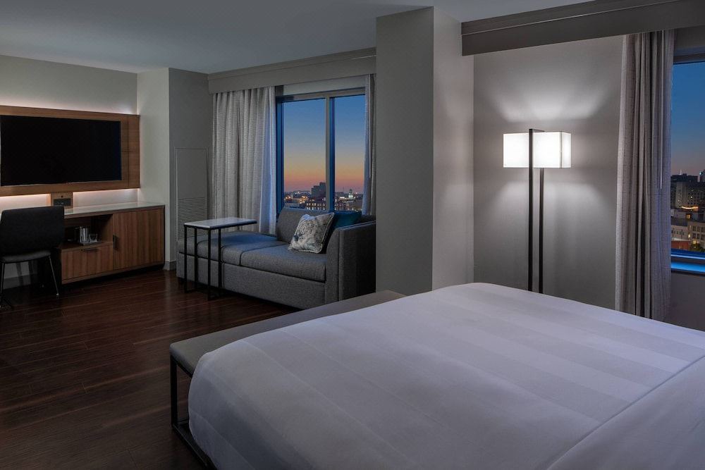 Photo of Bedroom in Arts/Warehouse District