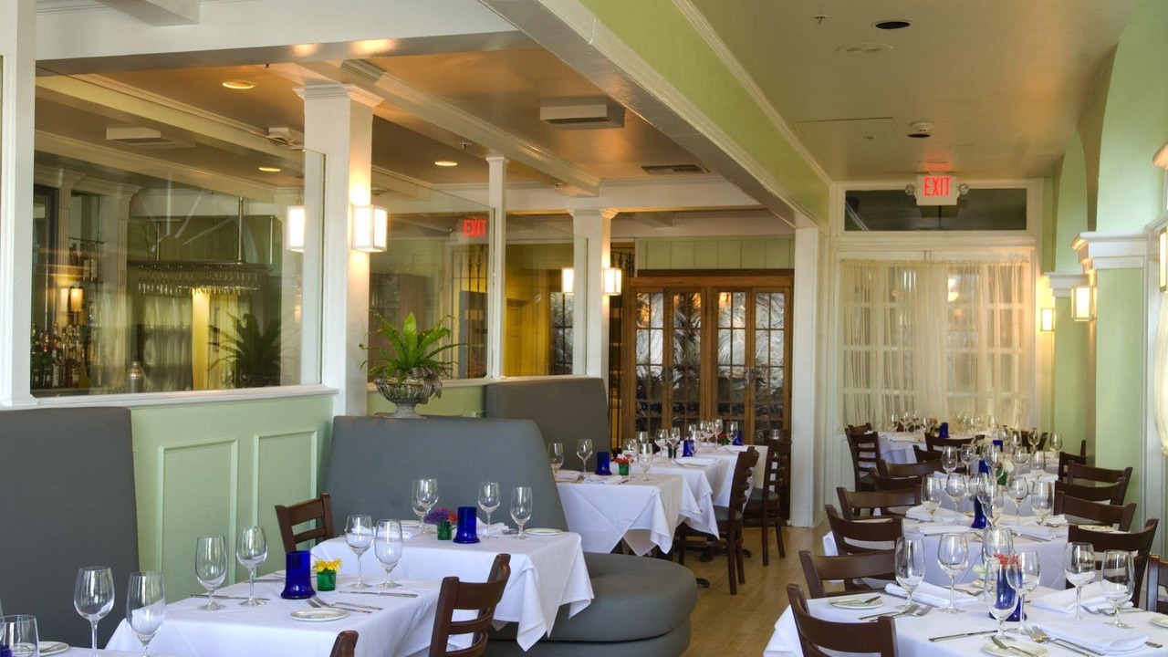 Photo of Livingroom in French Quarter