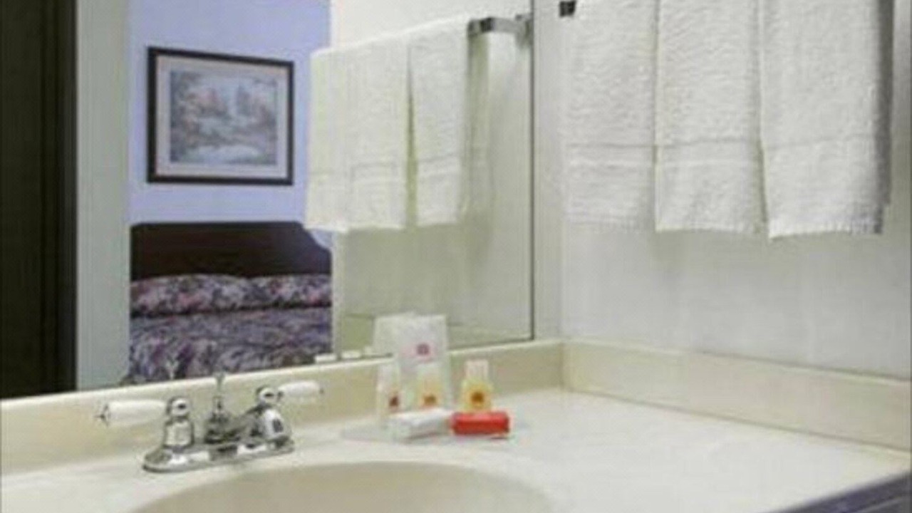 Photo of Bathroom in Pearl