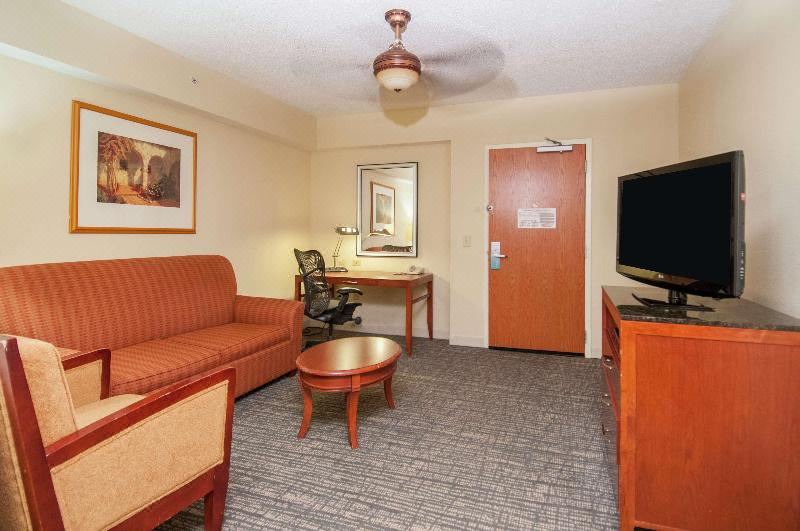 Photo of Livingroom in Pearl