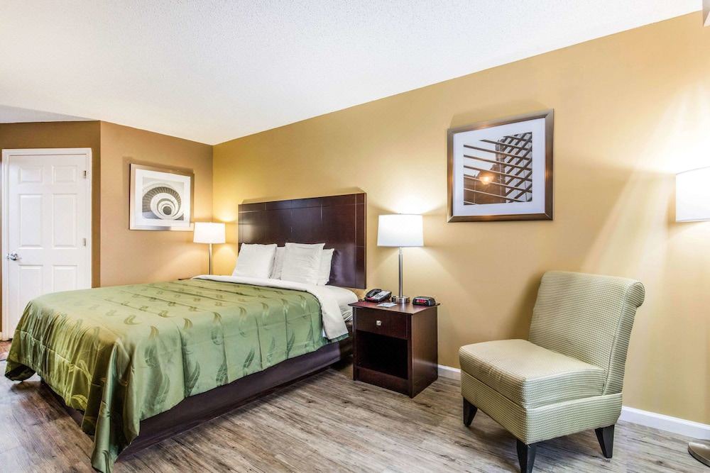 Photo of Bedroom in Bessemer