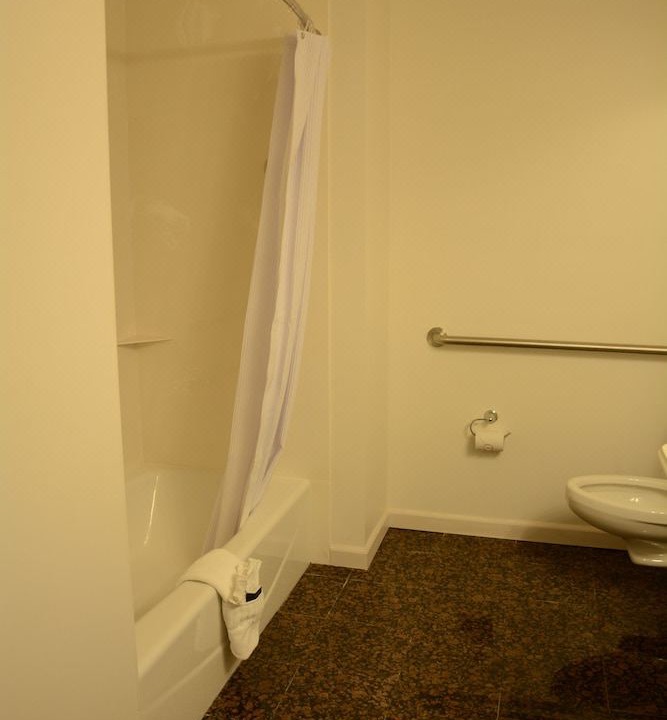 Photo of Bedroom in Alexandria
