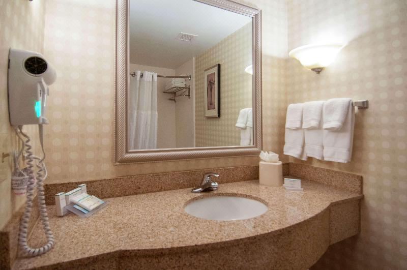 Photo of Bathroom in Pearl