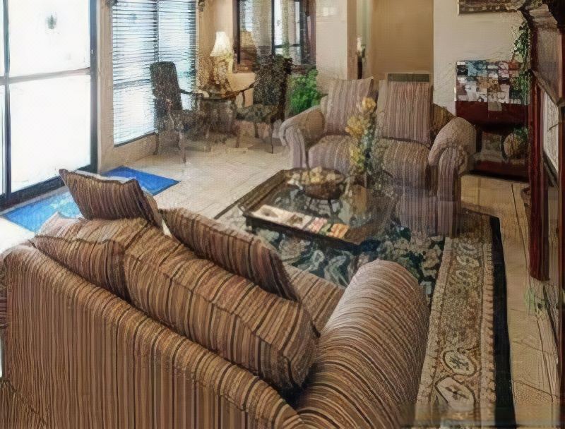 Photo of Livingroom in Pearl