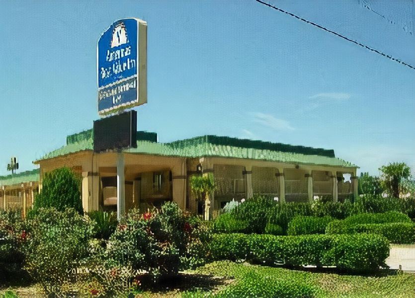 Photo of Buildings in Denham Springs