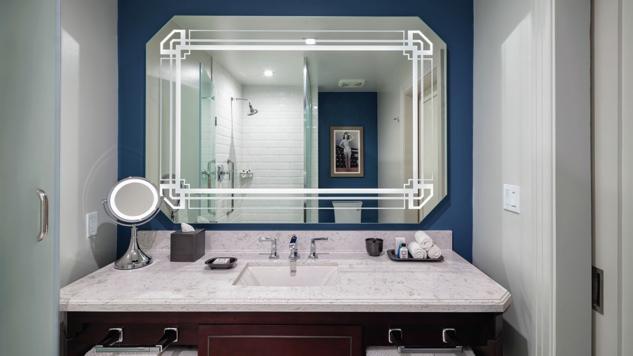 Photo of Bathroom in Arts/Warehouse District