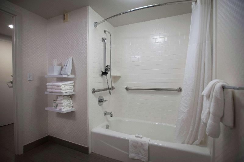 Photo of Bathroom in Elmwood