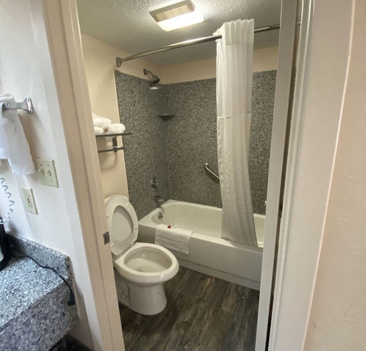 Photo of Bathroom in Pearl