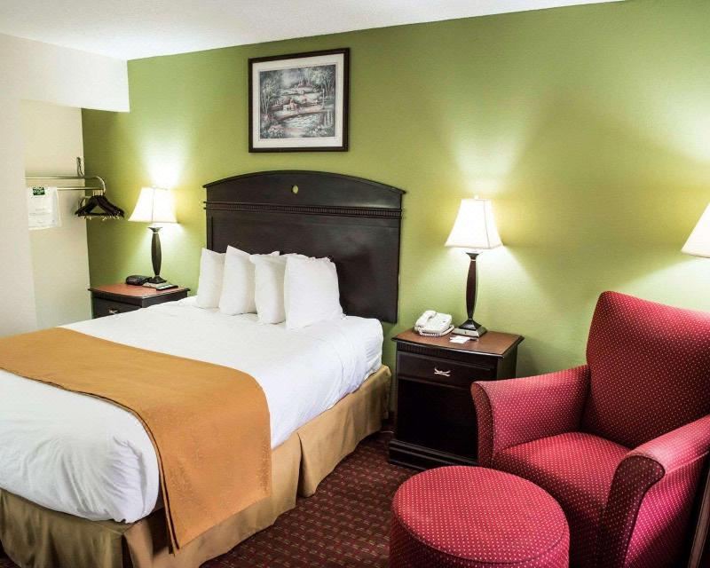 Photo of Bedroom in Chipley