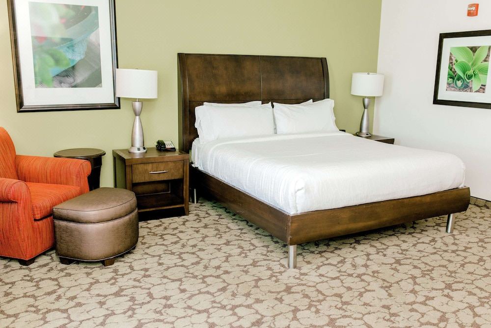 Photo of Bedroom in Pascagoula