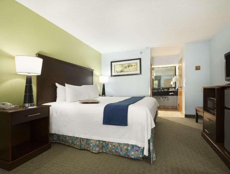 Photo of Bedroom in Mary Esther