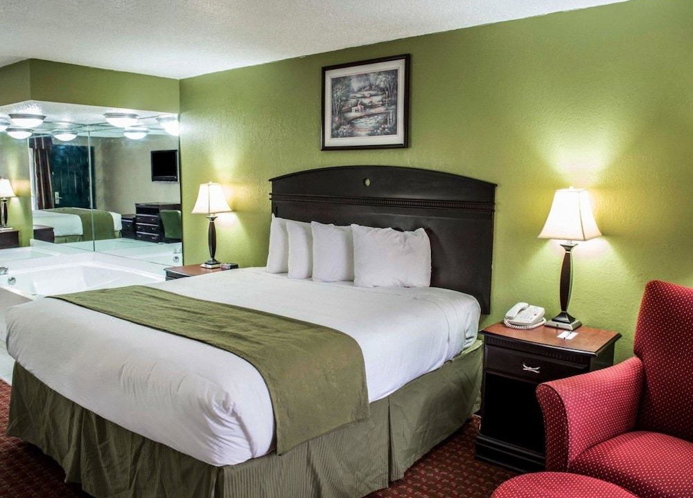 Photo of Bedroom in Chipley