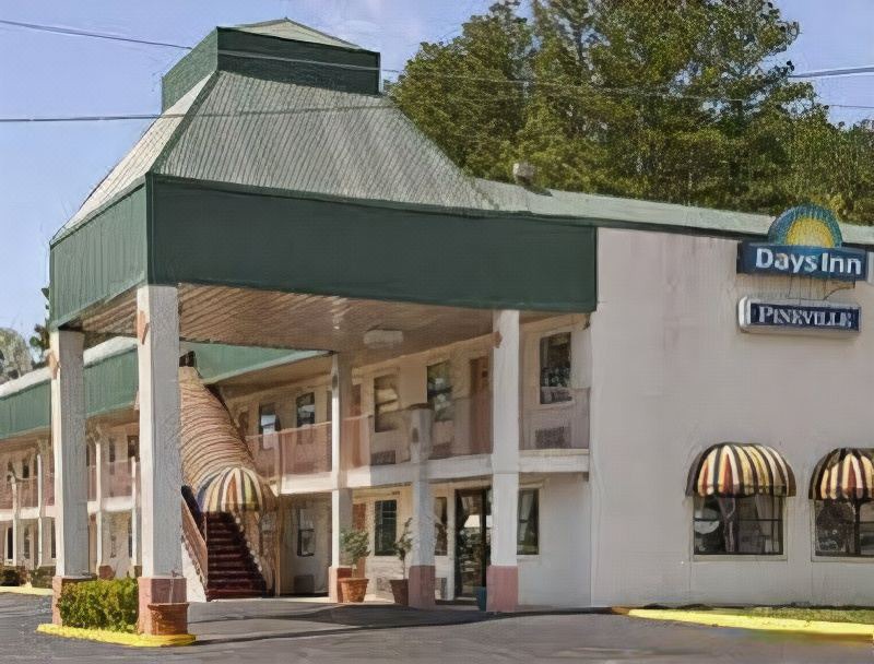 Photo of Buildings in Pineville